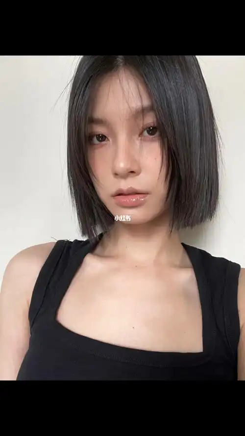 改变的女生 因为层次可以很好的修饰脸型又能让头发蓬松#rico发型设计