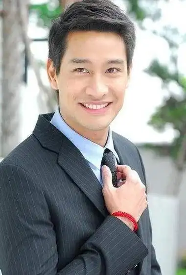 30-40岁男演员 男演员30到45岁的-图片大观-奇异网