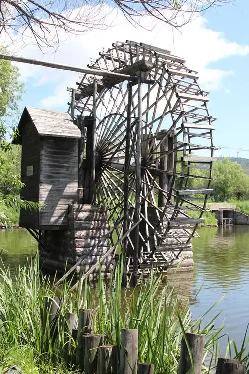 风车车 摄影 路上的车