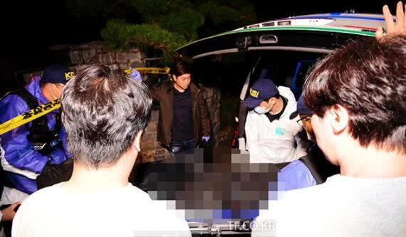 雪莉葬礼将以非公开形式进行,曝东方神起郑允浩送花圈系谣言