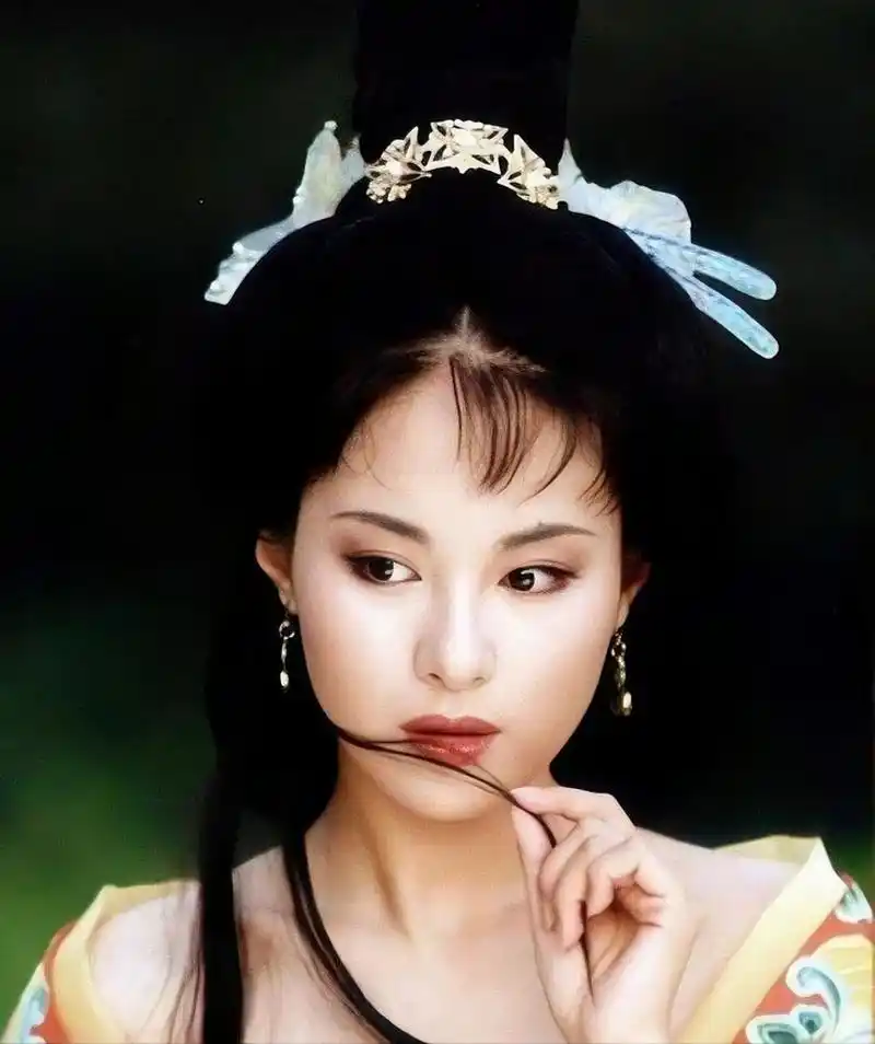 沈傲君#年轻时极为貌美的女明星# #你心中的古装女神# #动态优创月