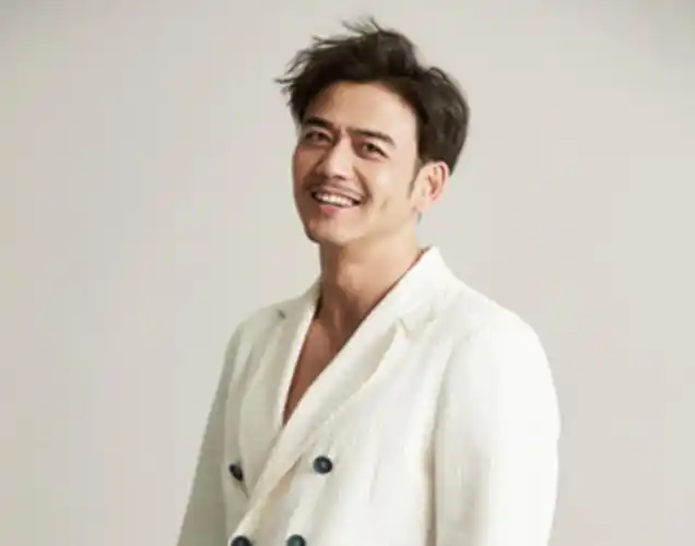 37岁杨烁,"隐藏"了9年的老婆,原来是大家熟悉的欧阳老师