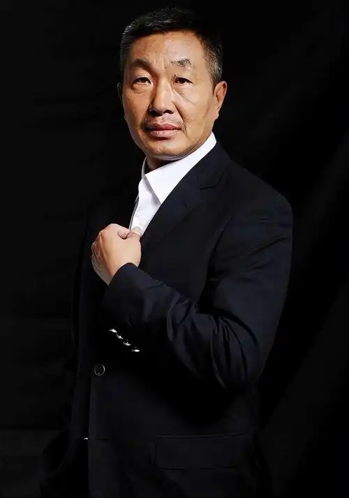 演员杜源:人生路上有坎坷,再苦也不能苦老婆,女儿是我的骄傲