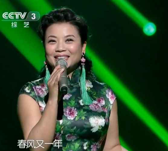 歌唱家张也:叫李谷一妈妈,登了25次春晚,53岁还孤身一人