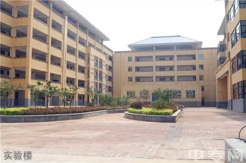 富平县富平中学地址招生电话网站代码