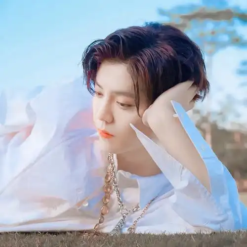 鹿晗图片最帅照片头像