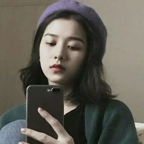 紫色贝雷帽温柔女人戴帽子女生头像图片