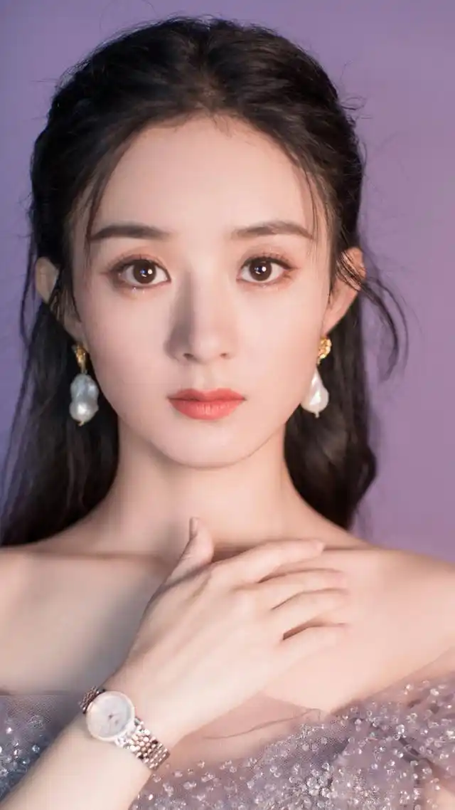 演员赵丽颖,婚后依然是少女模样,女明星的少女感如何获得呢