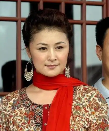 谢大脚年轻时有多美看到她刚出道的旧照这才是真正的玉女