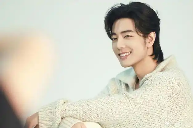 众星驰援甘肃灾区韩红黄晓明当表率王源时代少年团均捐100万