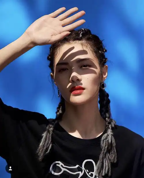 鹅们来品品女艺人的脏辫儿造型