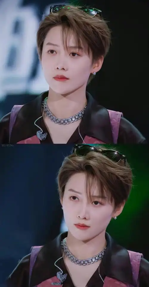 半背头 漏出饱满的额头和美丽的桃花眼 清爽帅气又带些妩媚#刘雨昕