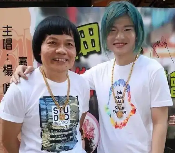 64岁八两金与儿子父子档上阵 首度担正男主角拍摄mv