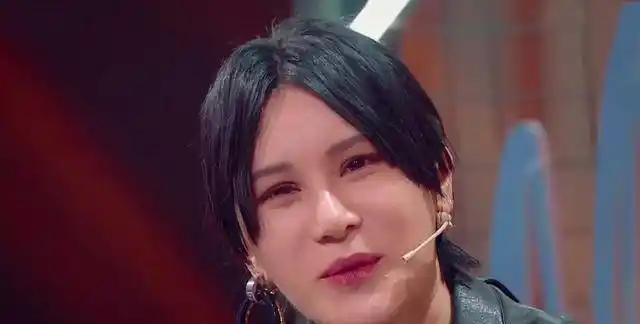 尚雯婕许飞事件反转来了,韩真真发文,厉娜点赞,到底谁有问题?