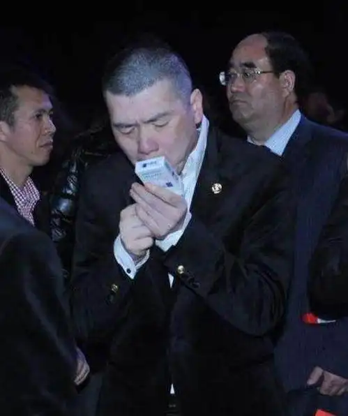 冯小刚最便宜,胡歌最搞笑!