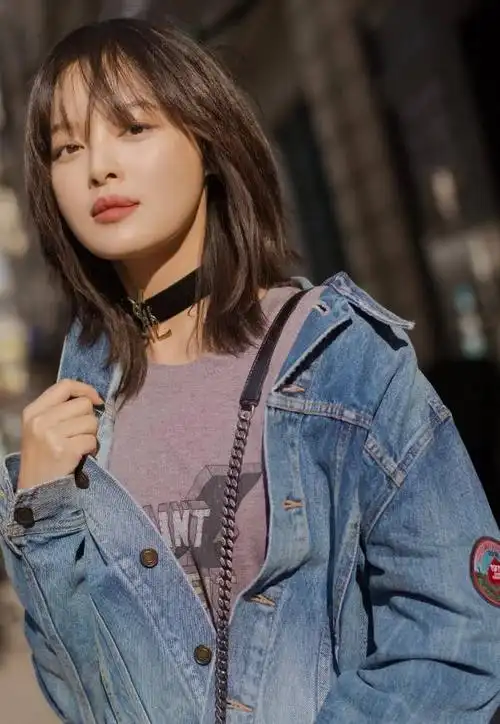 辛芷蕾不愧是高级脸换个发型堪比整容看到这腿却不淡定了