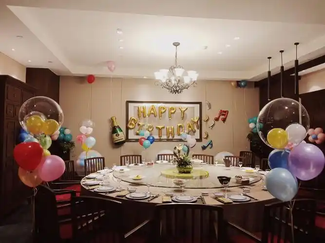 酒店布置生日宴