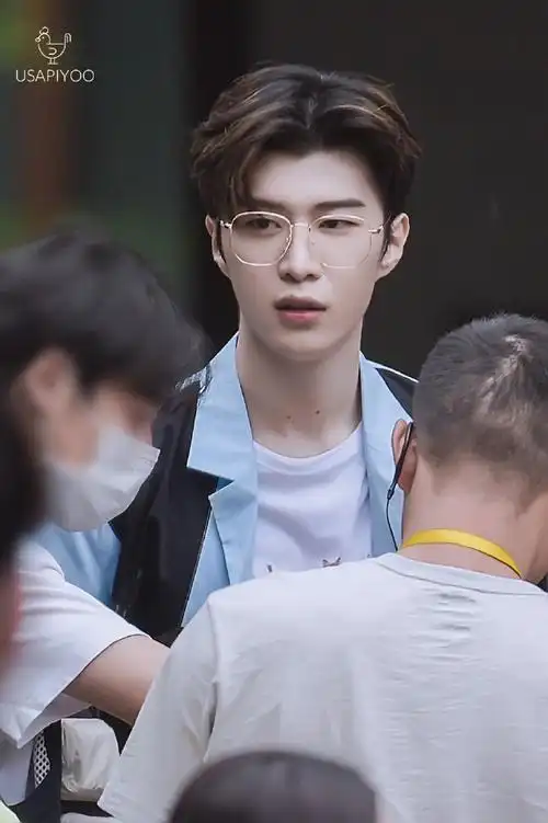 范丞丞青春环游记