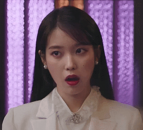 iu 李知恩 《德鲁纳酒店》gif