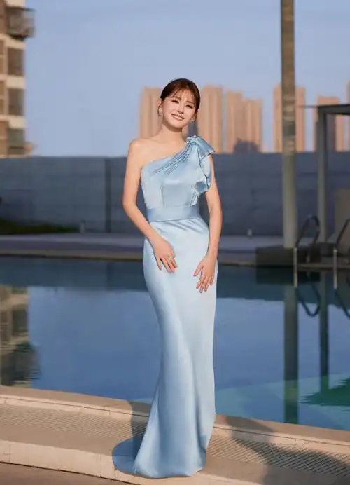 金鹰奖闭幕:女星礼服真好看,热依扎绝美,马丽英气,殷桃可人|吴越