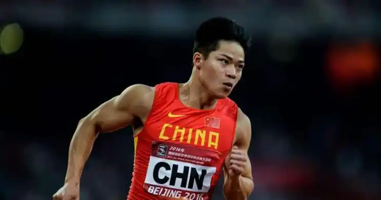 苏炳添2024首秀60米跑出6秒70以总成绩第二晋级决赛