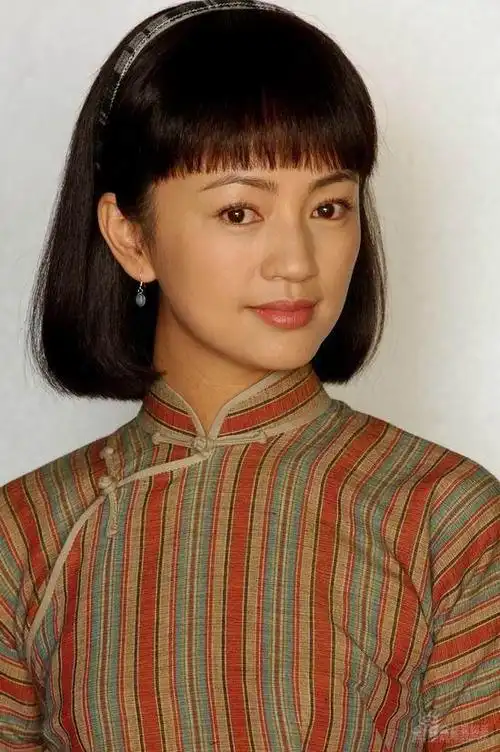 罗海琼.像雾像雨又像风里除了她,最后都红了.