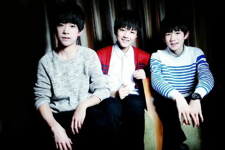 2015年2月19日 9:42   关注  王源 王俊凯 凯源玺 tfboys 易烊千玺