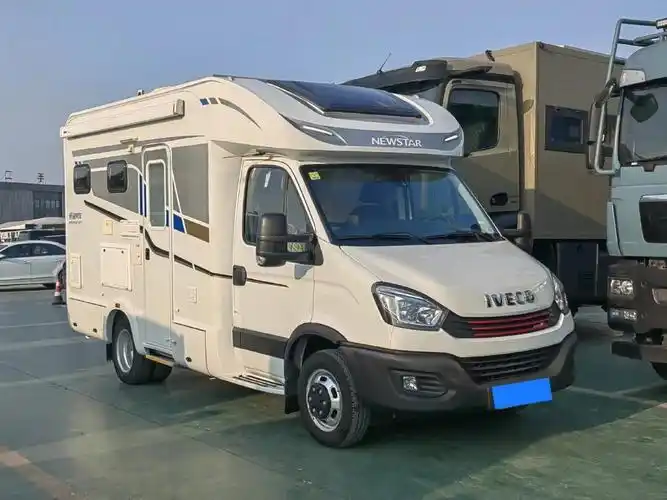 21年6月上牌新星 依途t600风尚版房车,安全行驶3.