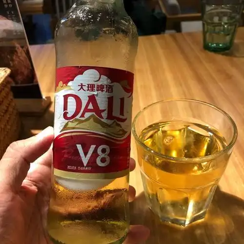 大理啤酒v8淡色拉格