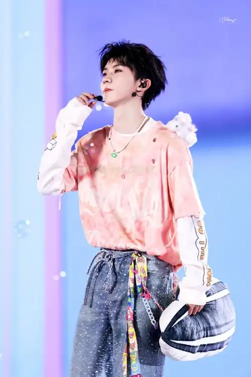 马嘉祺楼间楼演唱会##马嘉祺灿烂的花园