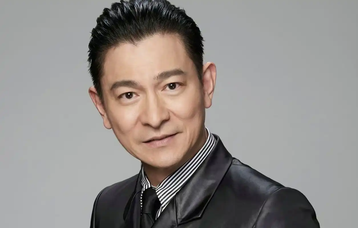 刘德华2024年中国内地巡回演唱会重磅来袭! 成都是其中一站.