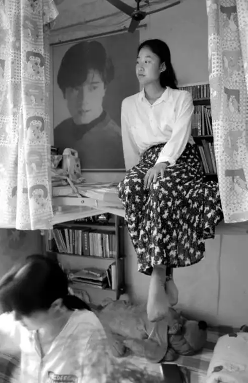 一组图看90年代女大学生的生活