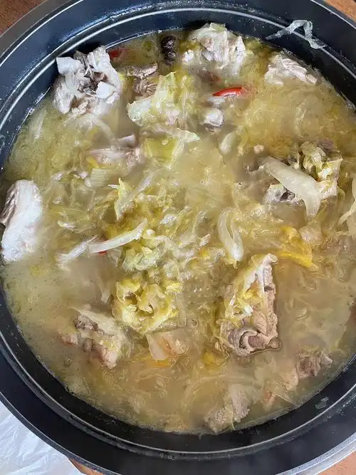 酸菜炖排骨 yyds