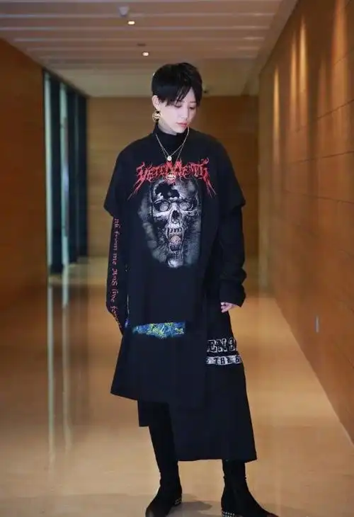 hummel这就是街舞李斯丹妮的超女进化舞我超凶的