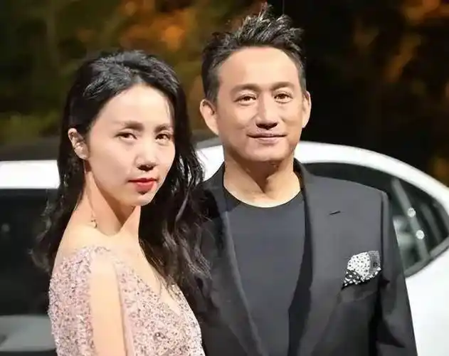 频繁"翻车"的黄磊一家人,彻底撕下了孙莉"幸福妻子"的真面目_黄多多