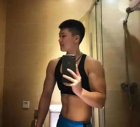 15岁青少年男生腹肌 - 搜狗图片搜索