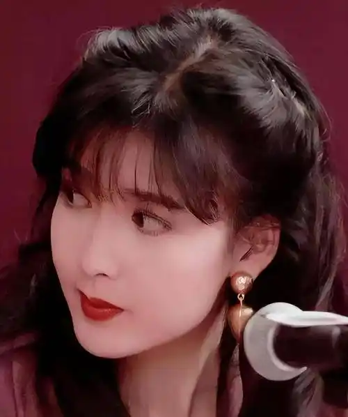 爷孙三代都想娶的女人?周慧敏年轻时究竟多火!_香港_生活_妈妈