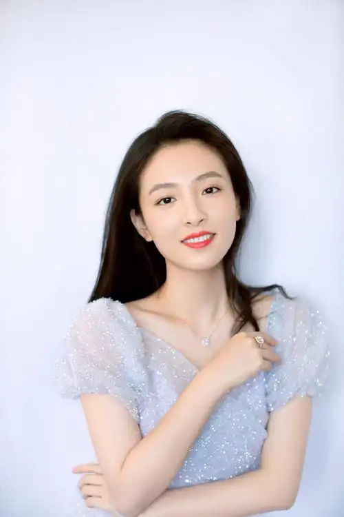 优雅仙气——演员吴倩