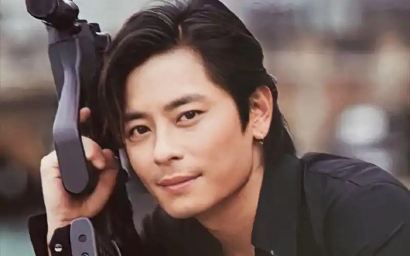 【巨星往事】王杰当年有多火?腾格尔老师都要翻唱他的歌!