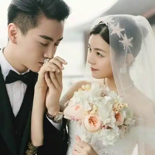 陈晓陈妍希拍婚纱照 陈妍希幸福满满超甜蜜