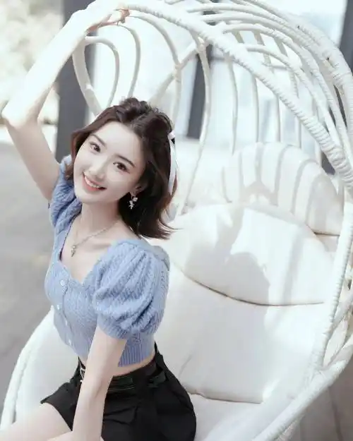 毛晓彤女星写真:娇美艳丽,风华绝代