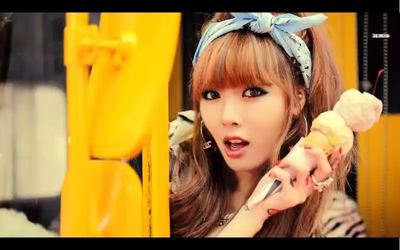 【4k超清mv修复】夏天怎么可以少了冰淇淋～金泫雅《ice cream》