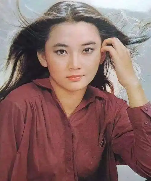 让黑帮老大悔过自首,高官丈夫入狱她那行动更惊人_重生_电影_李连杰