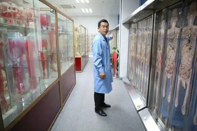 医学院尸师:生命的另一种延续