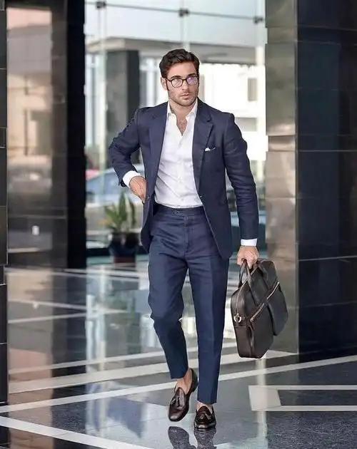 休闲西裤搭配,休闲西裤配什么鞋子男(搭配西装,衬衫都有型)