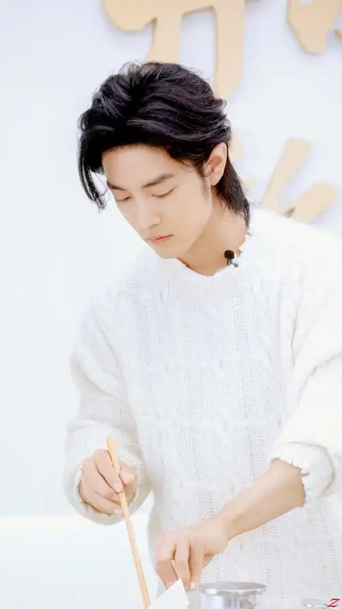 x玖少年团肖战daytoy   #肖战 肖战工作室# 努力加油@肖战棺鼢