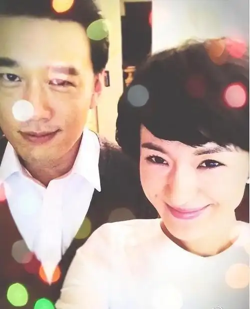 霸道总裁王耀庆结婚21年零绯闻看他老婆是谁就明白了