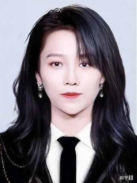 可以分享刘雨昕好看的长发图吗