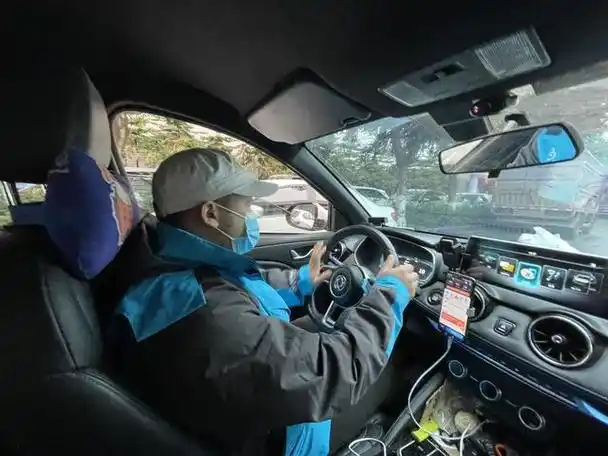 人社部公布新办法外卖员网约车司机应发放保底工资你怎么看