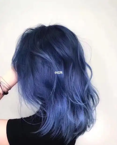 2022最渐变雾蓝色